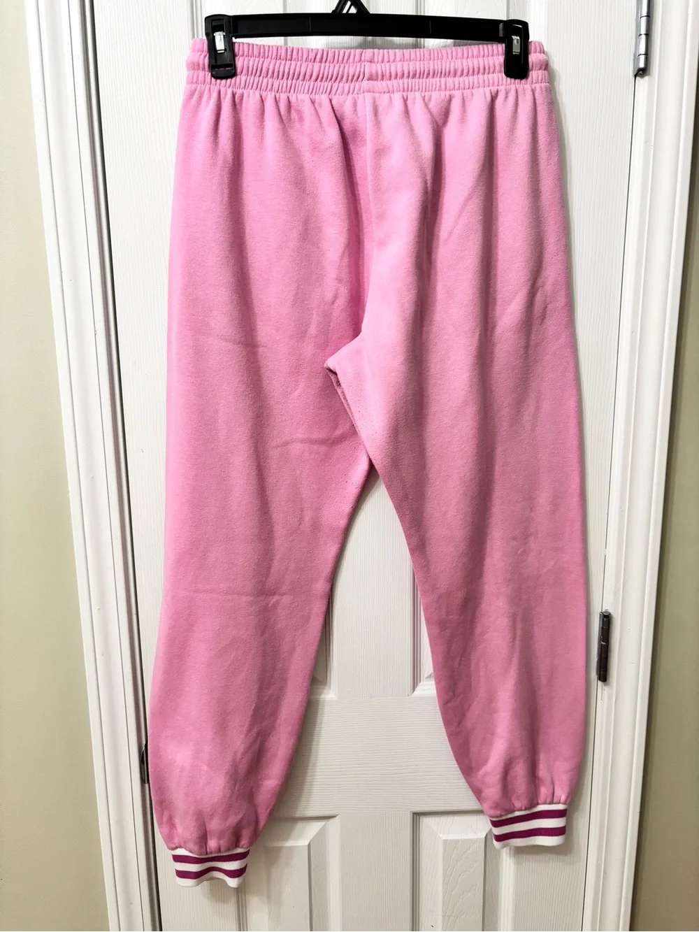 Barbie Pink Fleece Jogger Sweatpants Heart Graphic Stripe Cuff Size Large